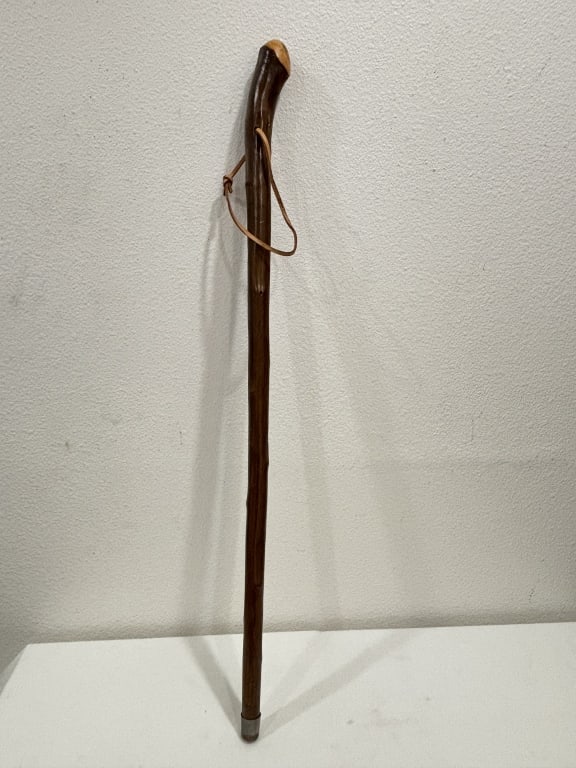 Vintage Rustic Bark-On Root-Knob Walking Stick: Vintage Rustic Bark-On Root-Knob Walking Stick, 35.5in