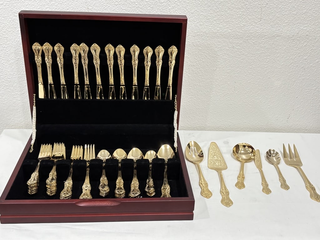 Set of Stainless Steel Utensils: Set of Stainless Steel Utensils, 15in by 11ni by 3in