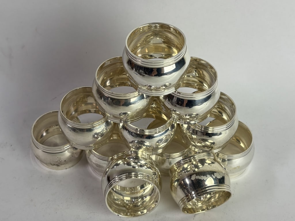 Group of Silver-Plated Napkin Rings (1 of 2)