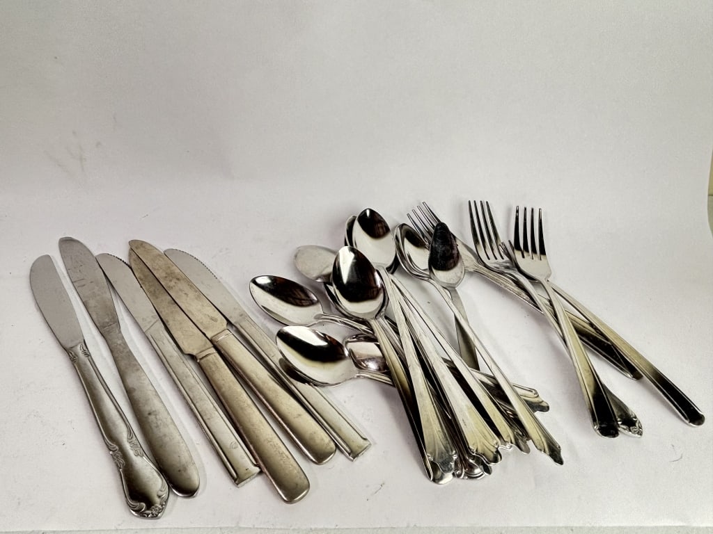 Group of Utensils: Group of Utensils, 9in