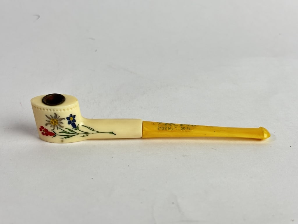 Vintage Alpine Souvenir Miniature Floral Pipe: Vintage Alpine Souvenir Miniature Floral Pipe, 4.25in by 1in