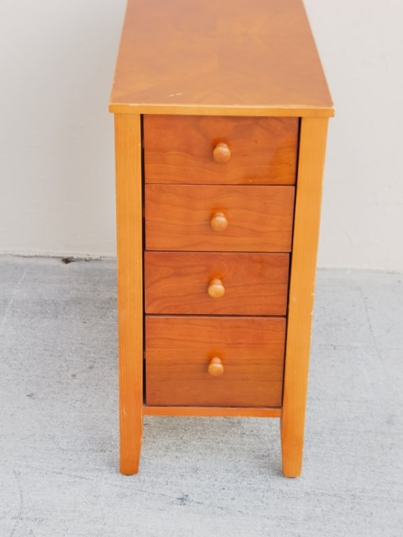 Levenger Natural Cherry "No-Room-for-A-Table" Tabl: Levenger Natural Cherry "No-Room-for-A-Table" Table, 24in by 24in by 11.25in
