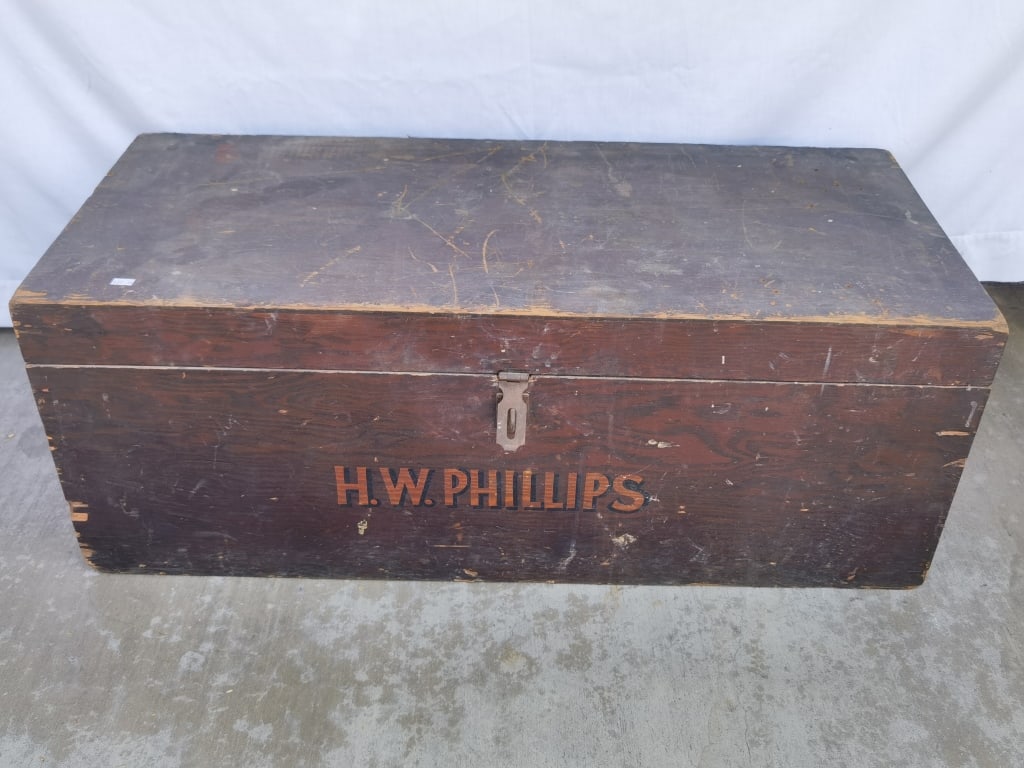 Antique Marine Corps Wood Transportation Trunk: Antique Marine Corps Wood Transportation Trunk, 36in by 16in by 13.5in
