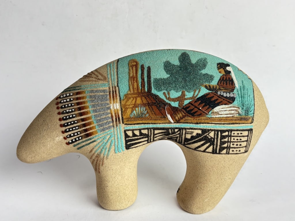 Signed Jr. Whiterock Navajo Sand Art Pottery Bear: Signed Jr. Whiterock Navajo Sand Art Pottery Bear, 10in by 6.5in