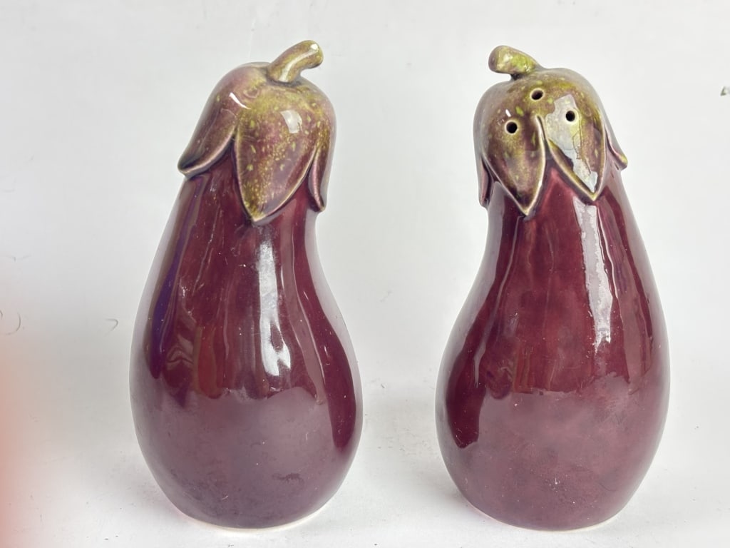 Vintage Ceramic Eggplant Salt and Pepper Shakers: Vintage Ceramic Eggplant Salt and Pepper Shakers, 5.5in