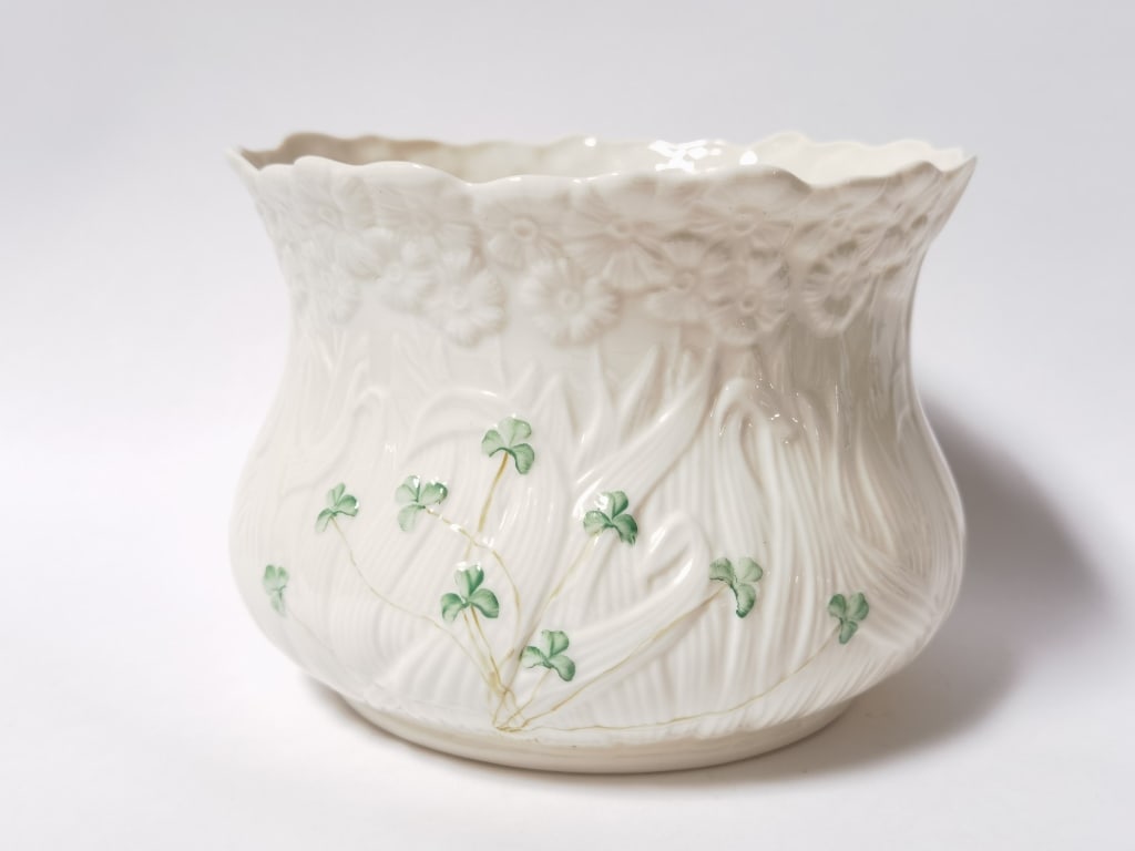 Vintage Belleek "Shamrock" Relief Cachepot: Vintage Belleek "Shamrock" Relief Cachepot, 7.25in by 5.5in