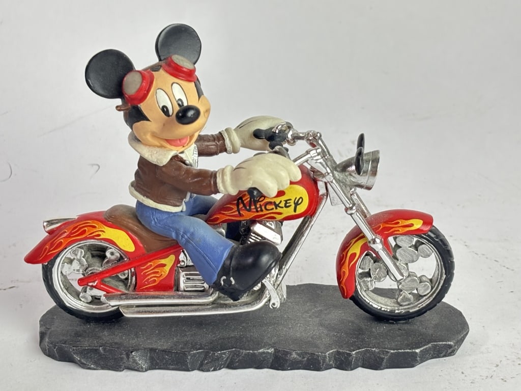HC Mickey Mouse "Leader of the Pack" Figurine: HC Mickey Mouse "Leader of the Pack" Figurine, 4.25in by 5.5in