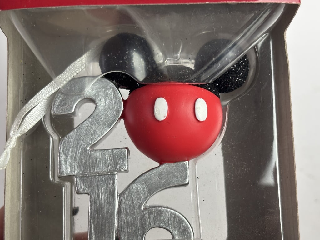 Hallmark Keepsake "2016" Mickey Mouse Ornament - 2