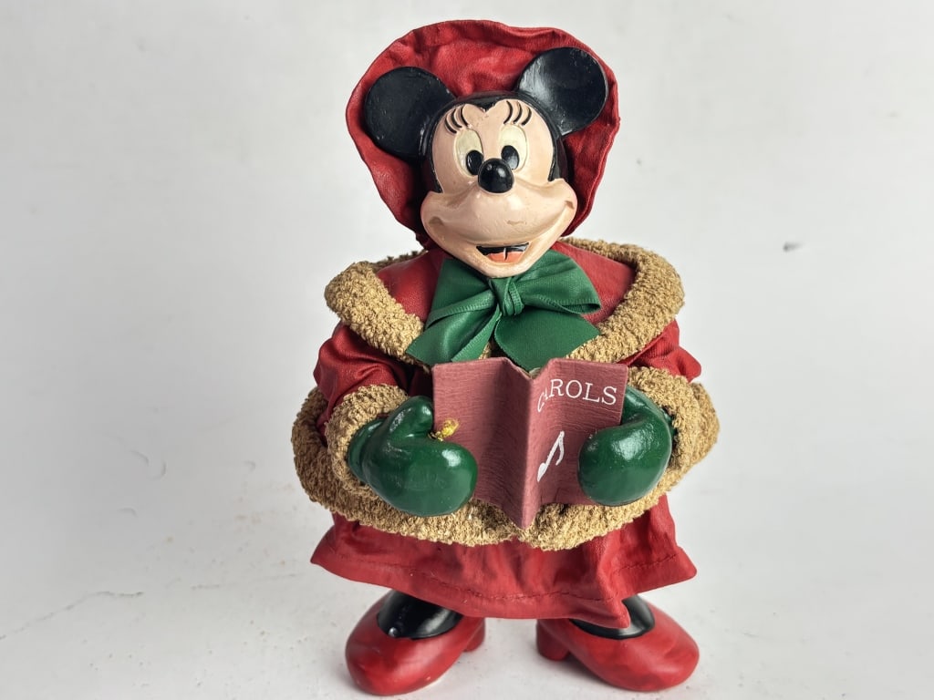 Vintage Minnie Mouse Christmas Caroler: Vintage Minnie Mouse Christmas Caroler, 7.75in