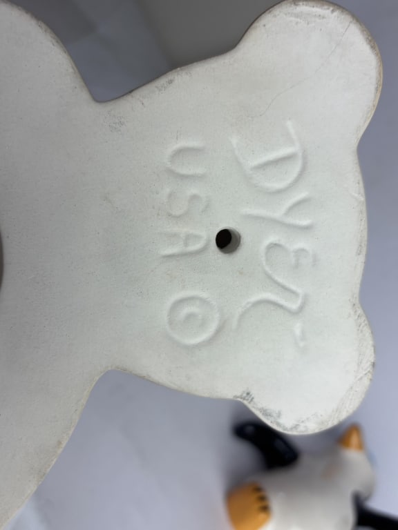 (2) Vintage Glazed Ceramic Bear and Penguin - 4