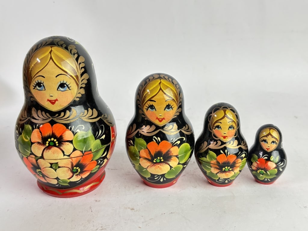 Contemporary Floral Traditional Russian Nesting Do (1 of 4)
