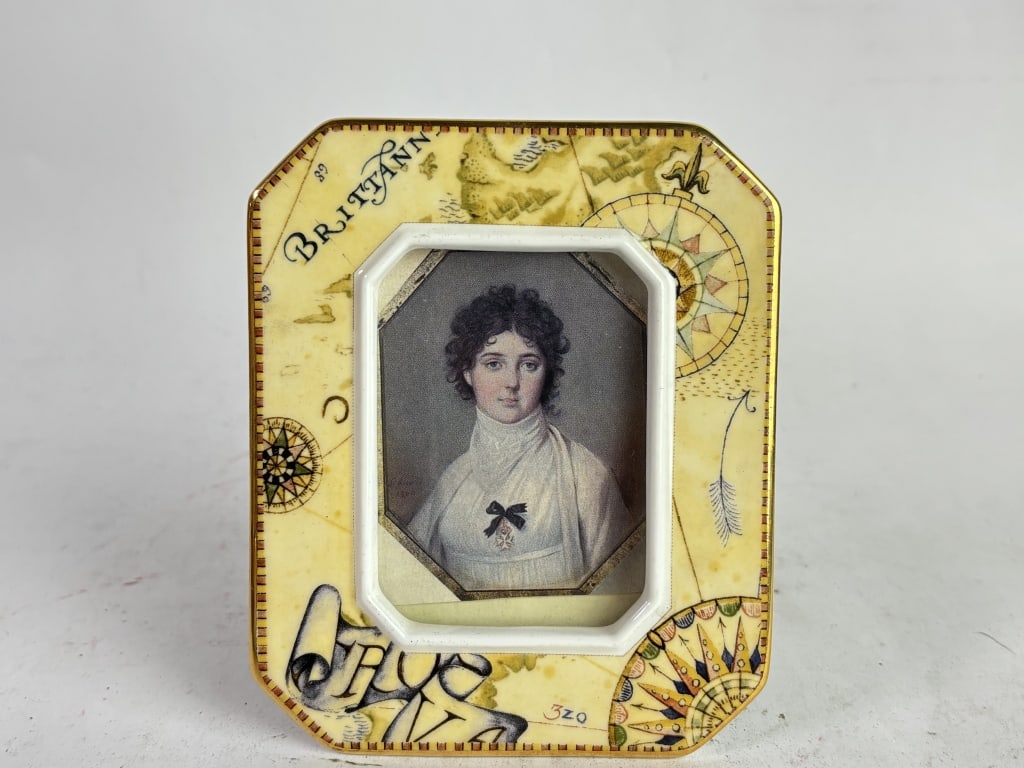 1996 Wedgwood Porcelain Picture Frame: 1996 Wedgwood Porcelain Picture Frame, 4.75in by 4in