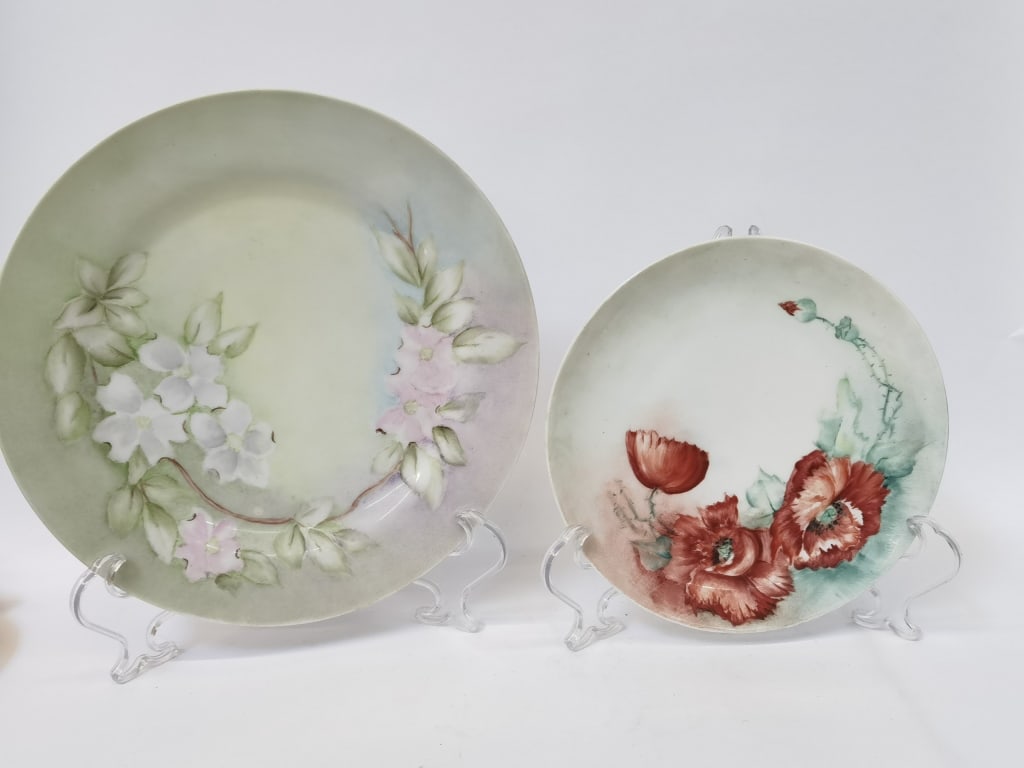 (2) Vintage German Bavaria Porcelain Plates (1 of 5)