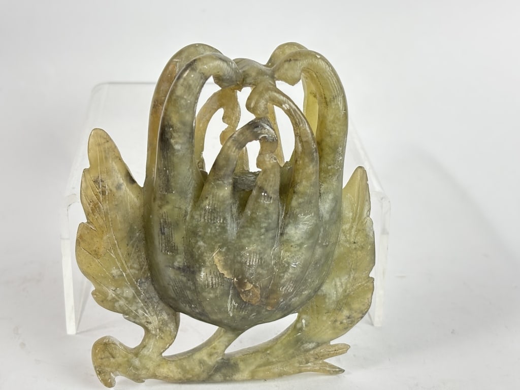 Vintage Chinese Green Jade Carved Buddha's Hand (1 of 3)