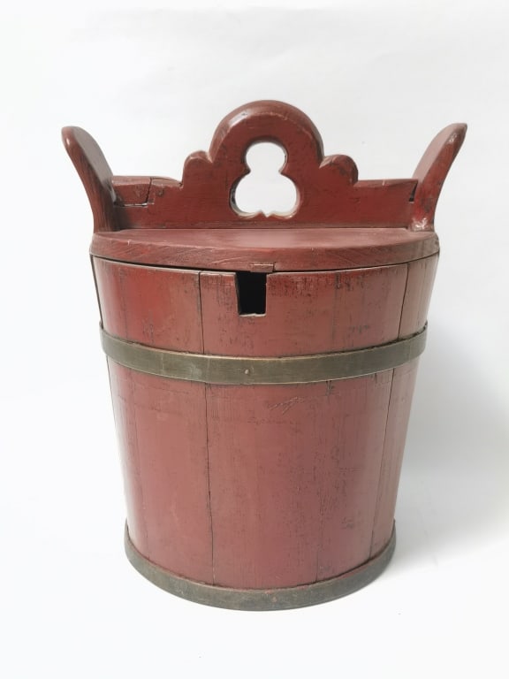 Vintage Chinese Red Wood Tea Caddy (1 of 3)