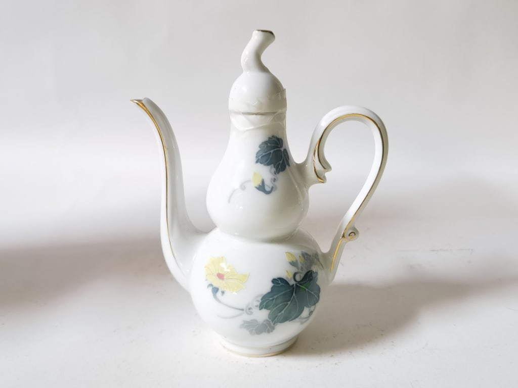 Chinese Porcelain Liling Style Gourd Wine Pot (1 of 3)