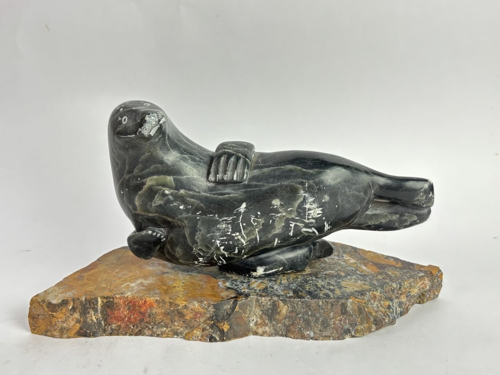 Vintage Eskimo Art Esquimau Inuit Stone Carved Sea: Vintage Eskimo Art Esquimau Inuit Stone Carved Seal, 9in by 5in