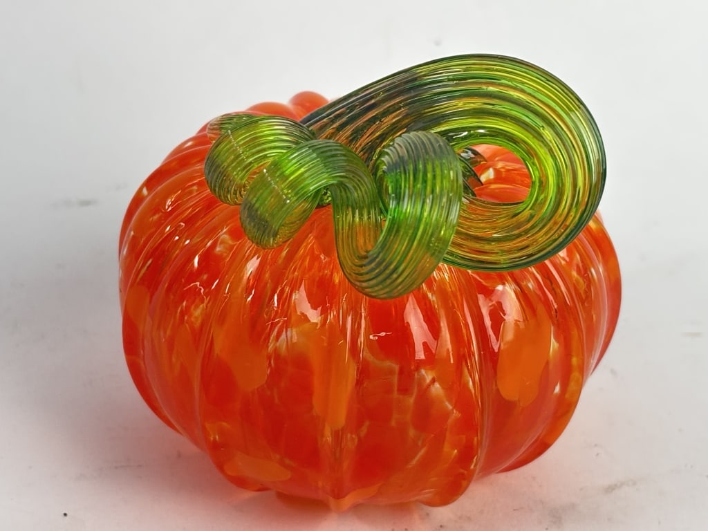 Vintage Art Glass Pumpkin (1 of 3)