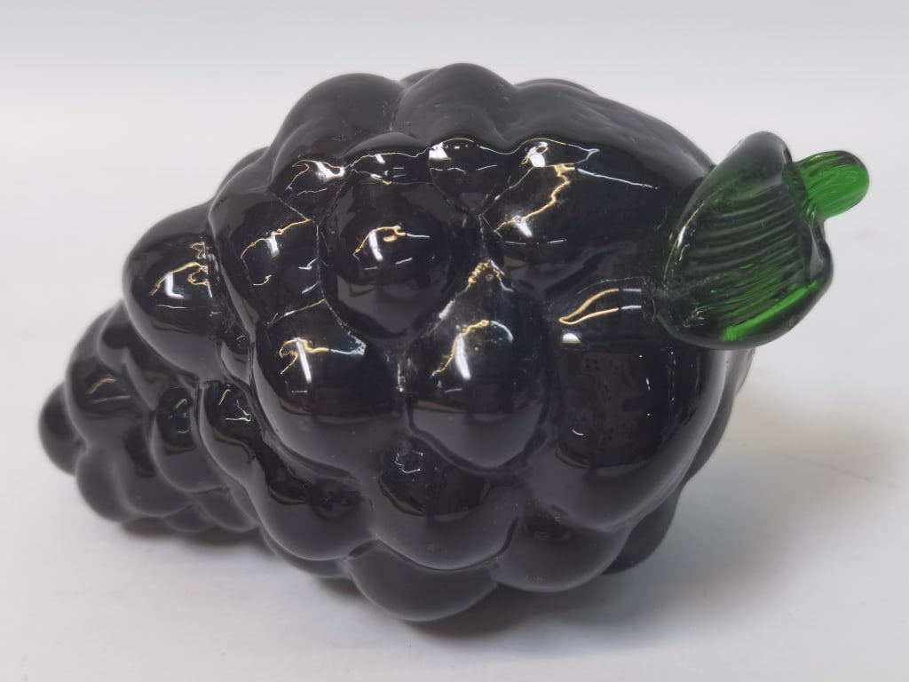 Vintage Glass Grape: Vintage Glass Grape, 6.5in