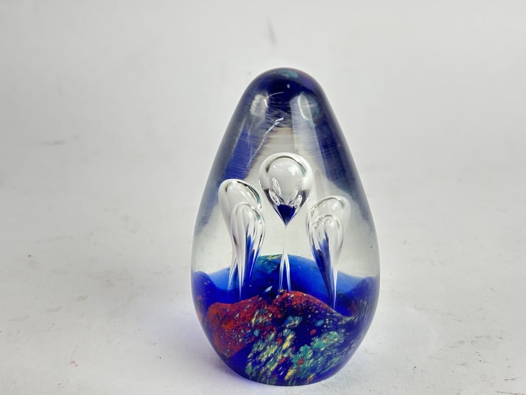 Vintage Bubbled Art Glass Egg Paperweight (1 of 3)