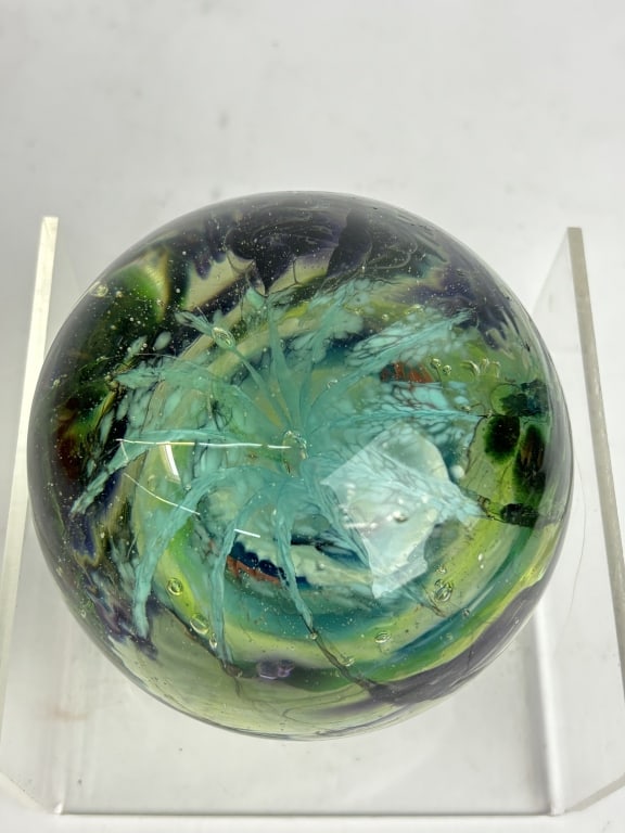 Vintage Memorial Glass Fireworks Art Glass Paperwe: Vintage Memorial Glass Fireworks Art Glass Paperweight, 3 5/8in
