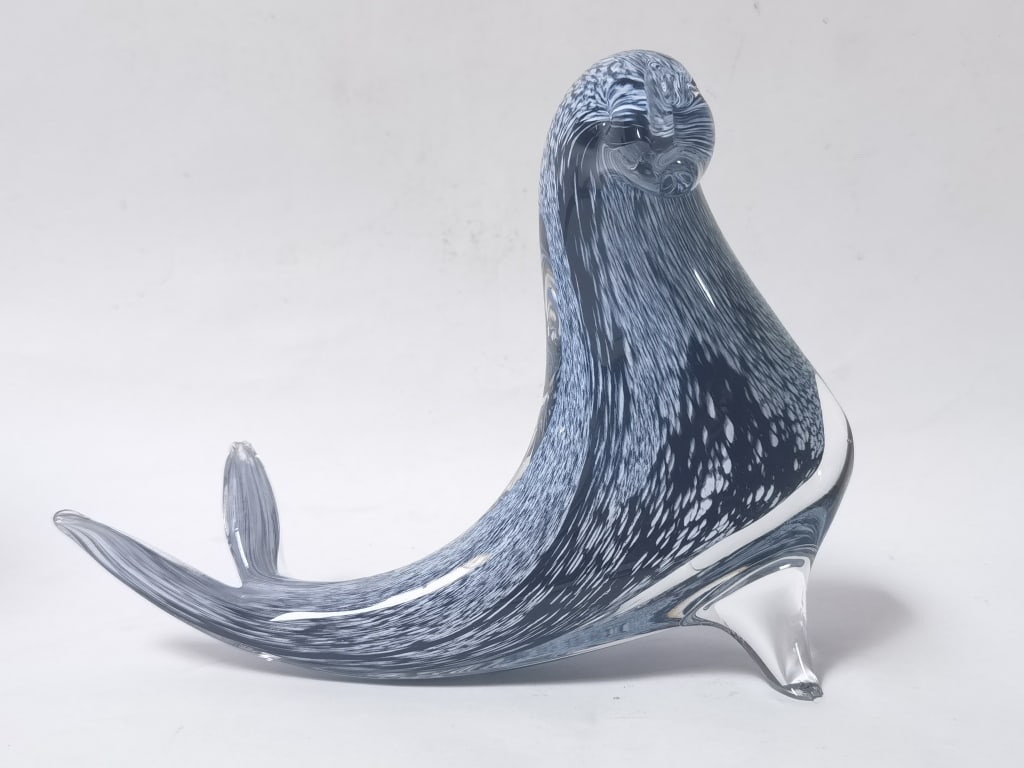 Vintage Murano Italy Art Glass Seal: Vintage Murano Italy Art Glass Seal, 8.25in by 6.25in