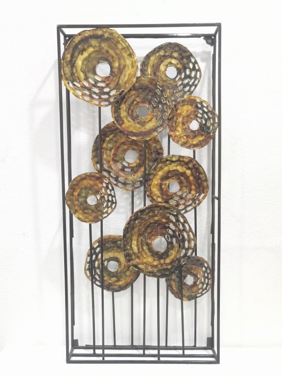 Flower Metal Art: Flower Metal Art, 34in by 16in