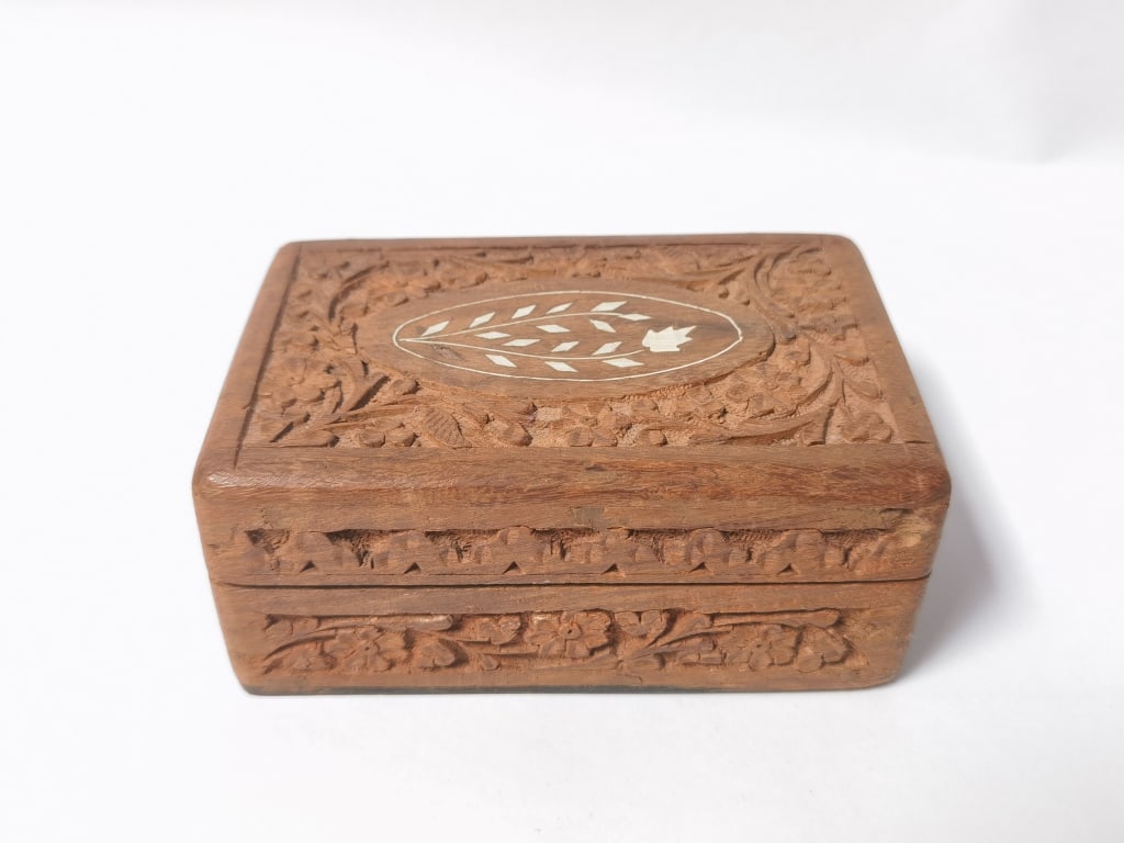 Vintage Bones Inlay Walnut Carved Jewelry Box: Vintage Bones Inlay Walnut Carved Jewelry Box, 6in by 4in by 2in
