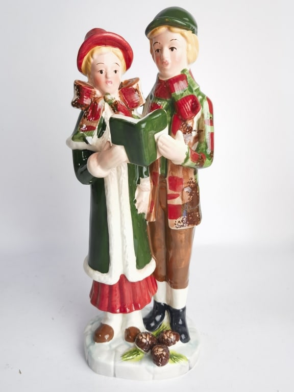 Christmas Carolers Porcelain Figurine (1 of 3)