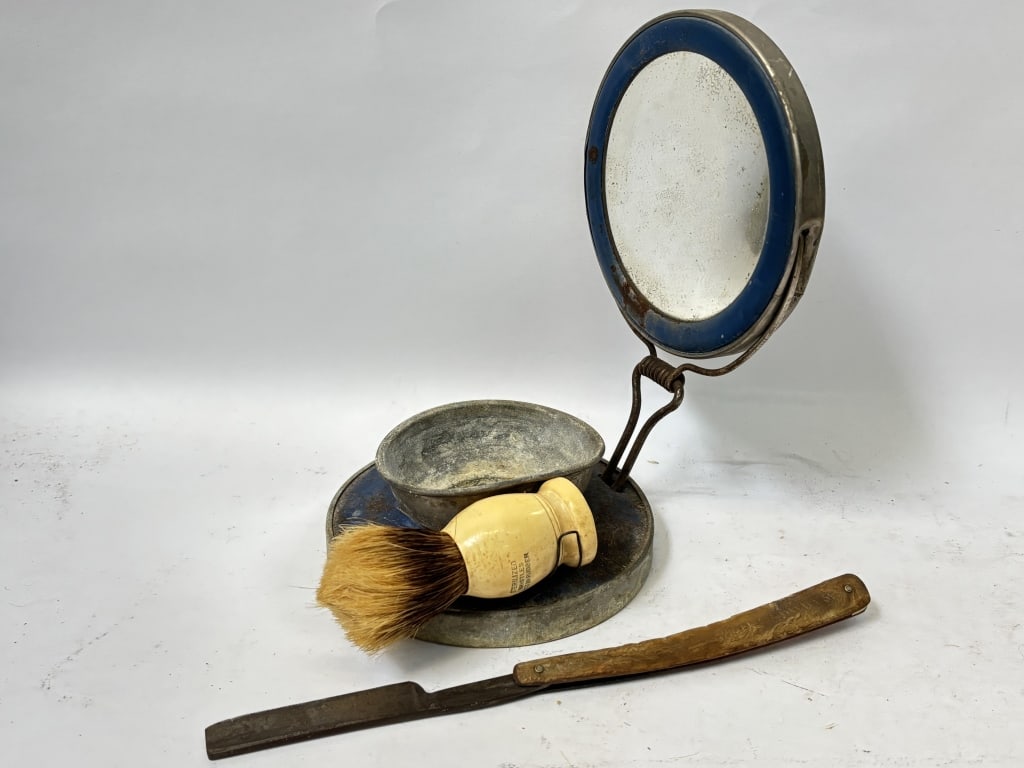 Vintage Traditional Equestrian Travel Kit (1 of 5)