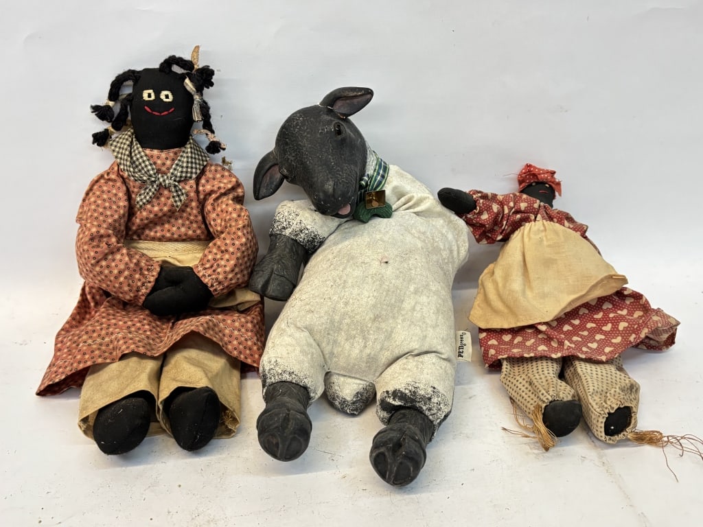 Group of Vintage Dolls: Group of Vintage Dolls, 13.5in