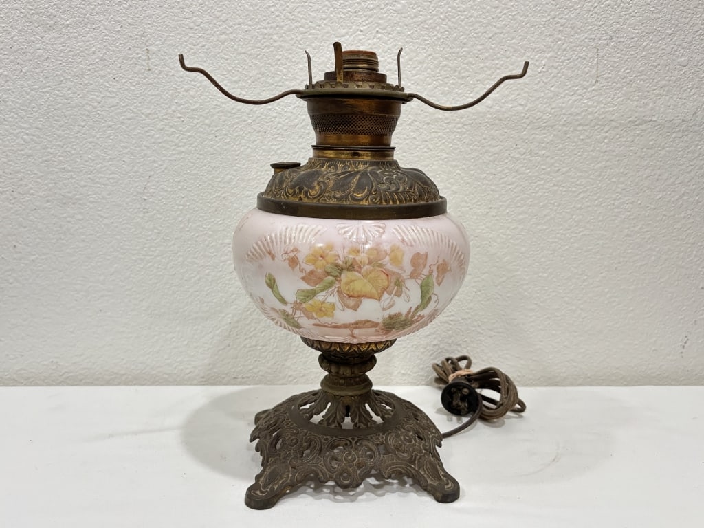 Vintage Victorian GWTW Style Parlor Lamp (1 of 4)