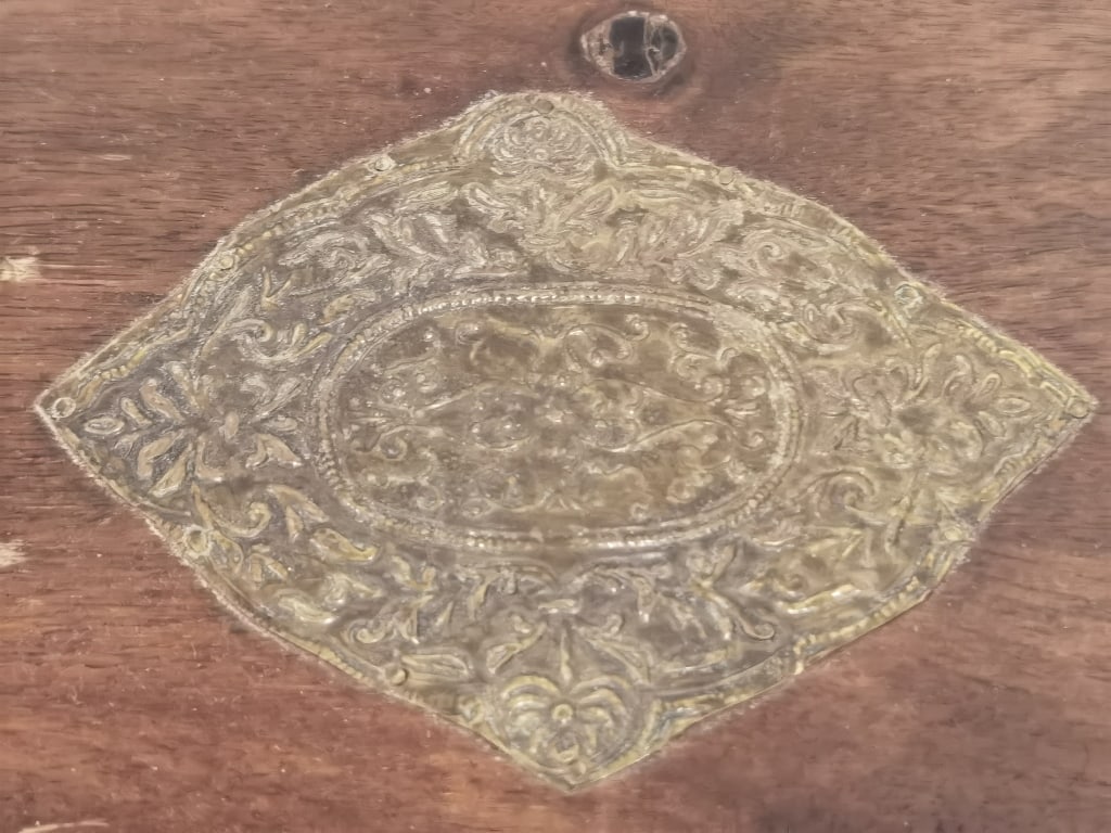 Vintage Octagonal Brass-Bound Casket - 4