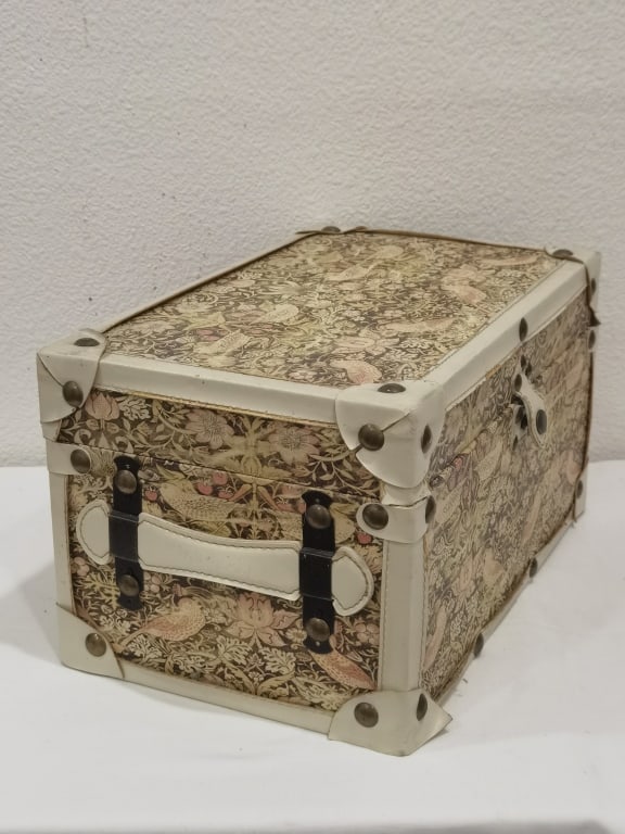 Vintage Decorative William Morris Pattern Storage - 4