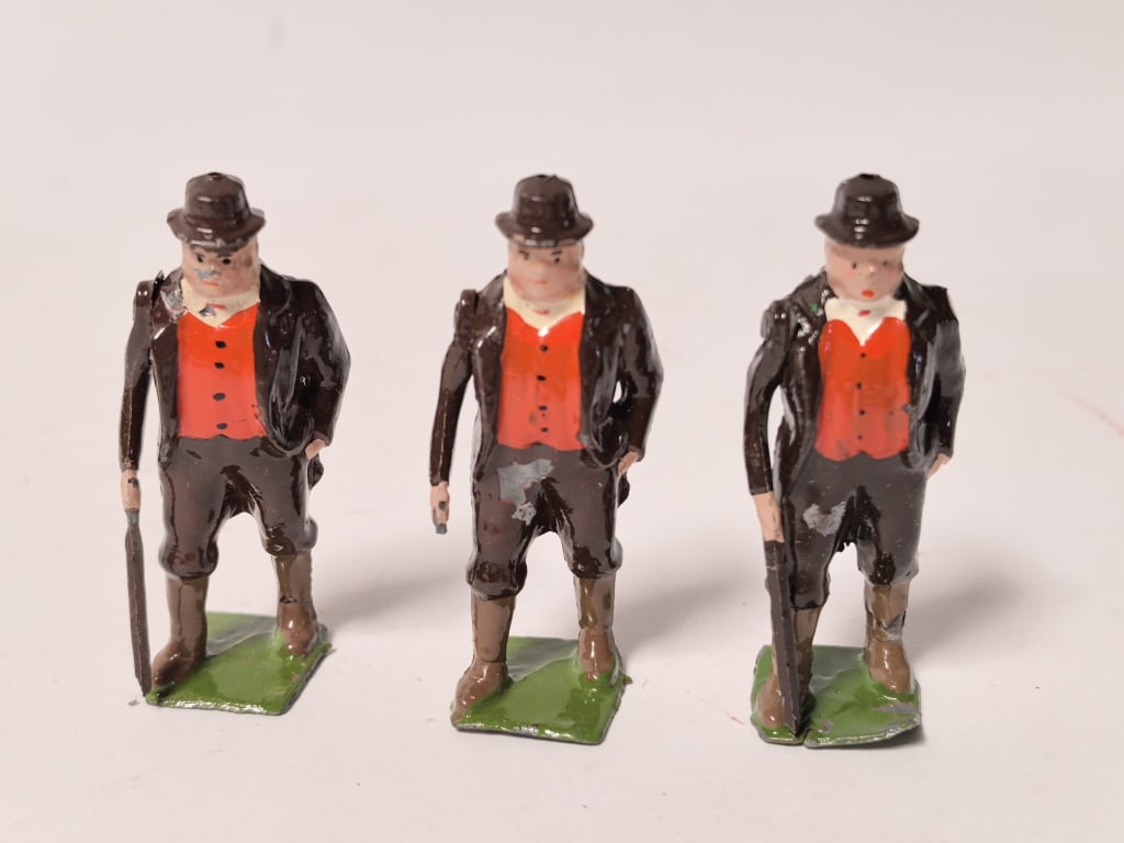 (3) Vintage Painted Lead Gentleman Figures: (3) Vintage Painted Lead Gentleman Figures, 1.5in