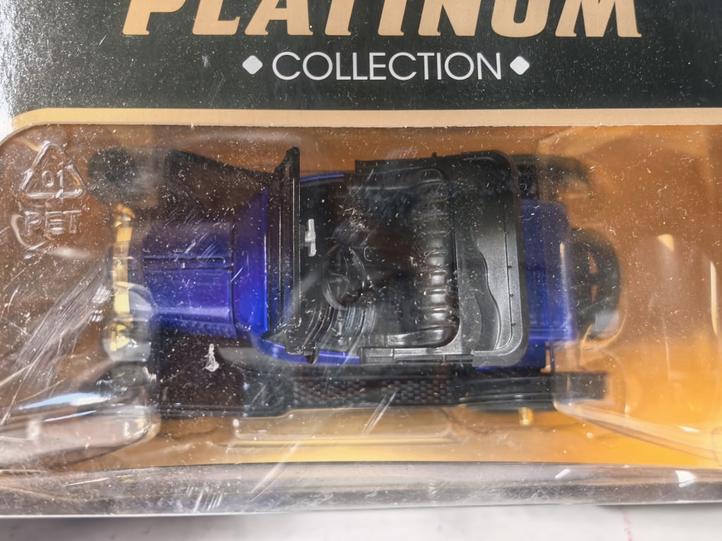 Motor Max 1/24 1925 Ford Model T Runabout - 3