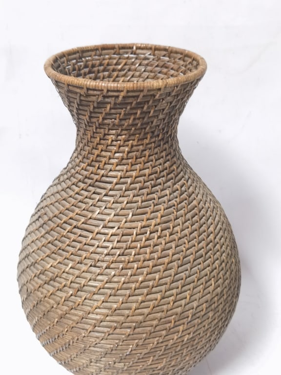 Hand-Woven Split-Rattan Woven Floor Vase - 2