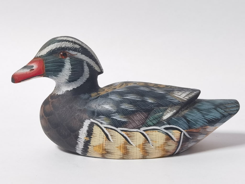 Vintage Wood Duck Drake Decoy: Vintage Wood Duck Drake Decoy, 5.75in by 3in by 2.25in