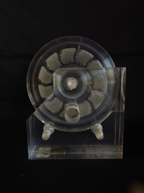 Kinetic Acrylic & Lucite Filter Display Model (1 of 5)