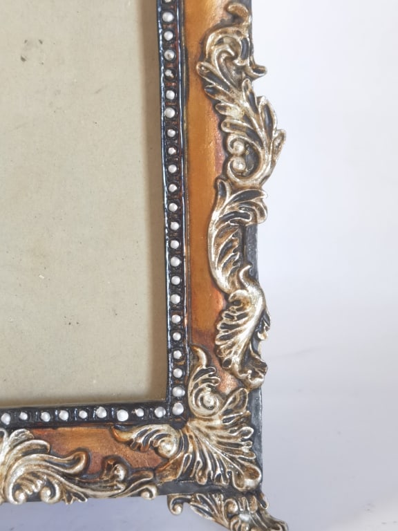Baroque-Style Ornate Tabletop Picture Frame - 2