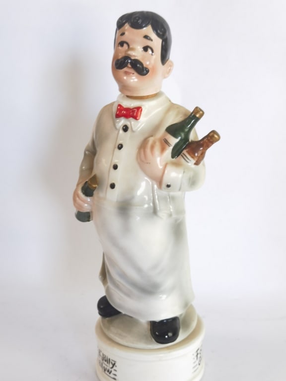 Vintage "Jolly Good Fellow" Porcelain Musical Decr (1 of 3)