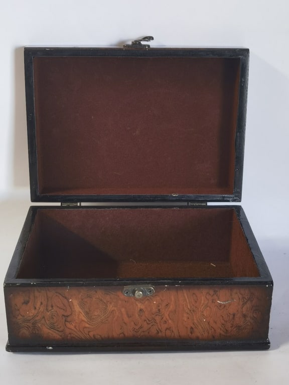 Faux-Burled Walnut Wooden Keepsake Box - 3