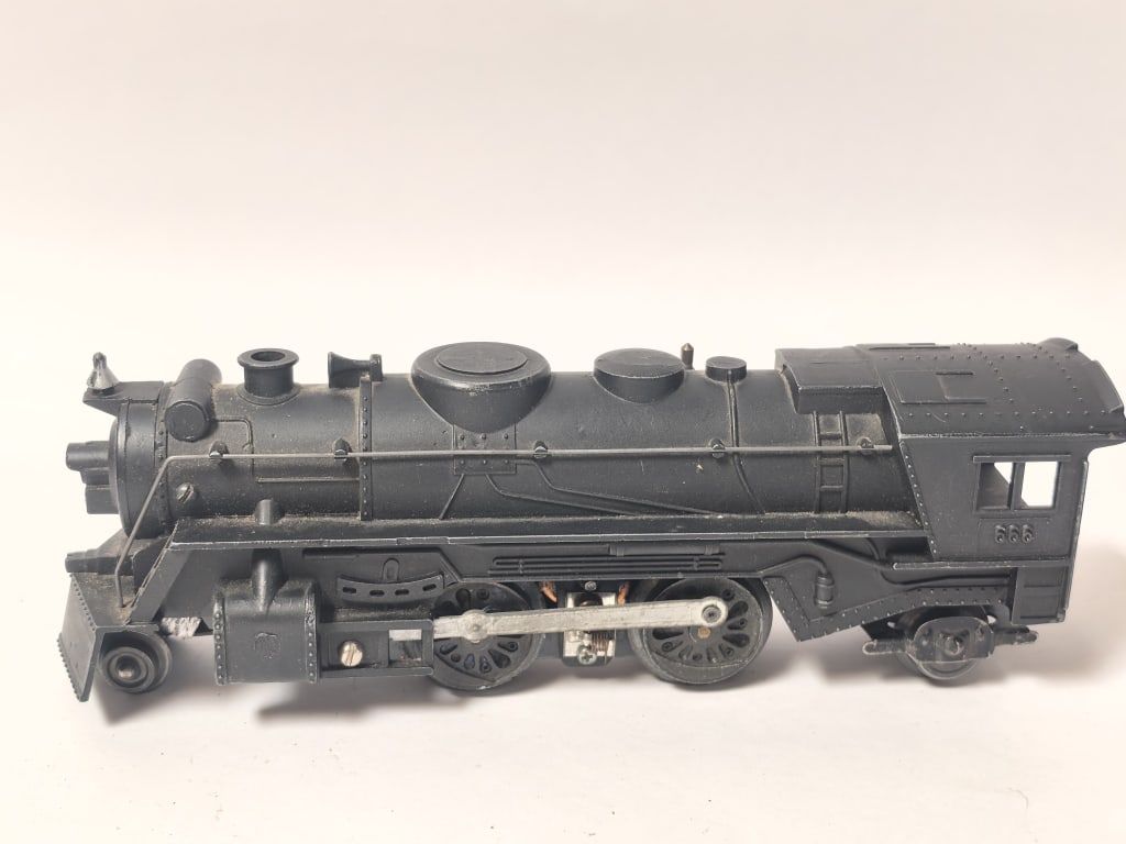Vintage Die-Cast Steam Locomotive Engine #666 (1 of 4)