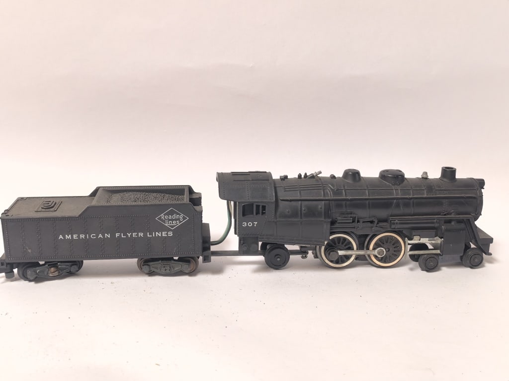American Flyer #307 Atlantic Steam Locomotive & R: American Flyer #307 Atlantic Steam Locomotive & Reading Tender, 16in by 3in by 2in