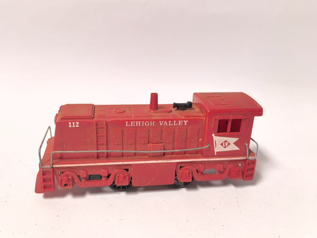 Vintage Lehigh Valley Red Diesel Switcher Engine (1 of 4)