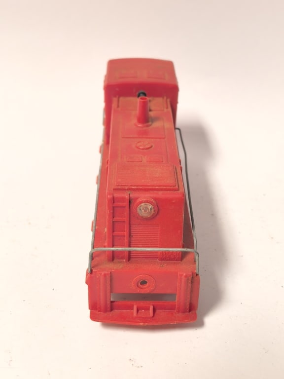 Vintage Lehigh Valley Red Diesel Switcher Engine - 3