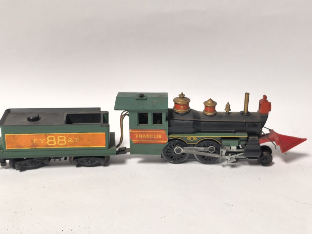 Vintage Lionel "Franklin" 4-4-0 Steam Locomotive (1 of 5)