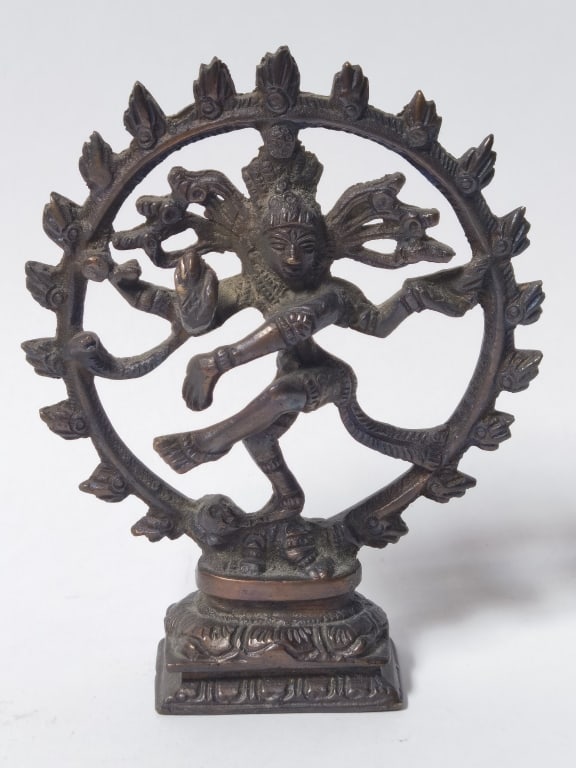 Hindu Bronze Buddha: Hindu Bronze Buddha, 5.5in