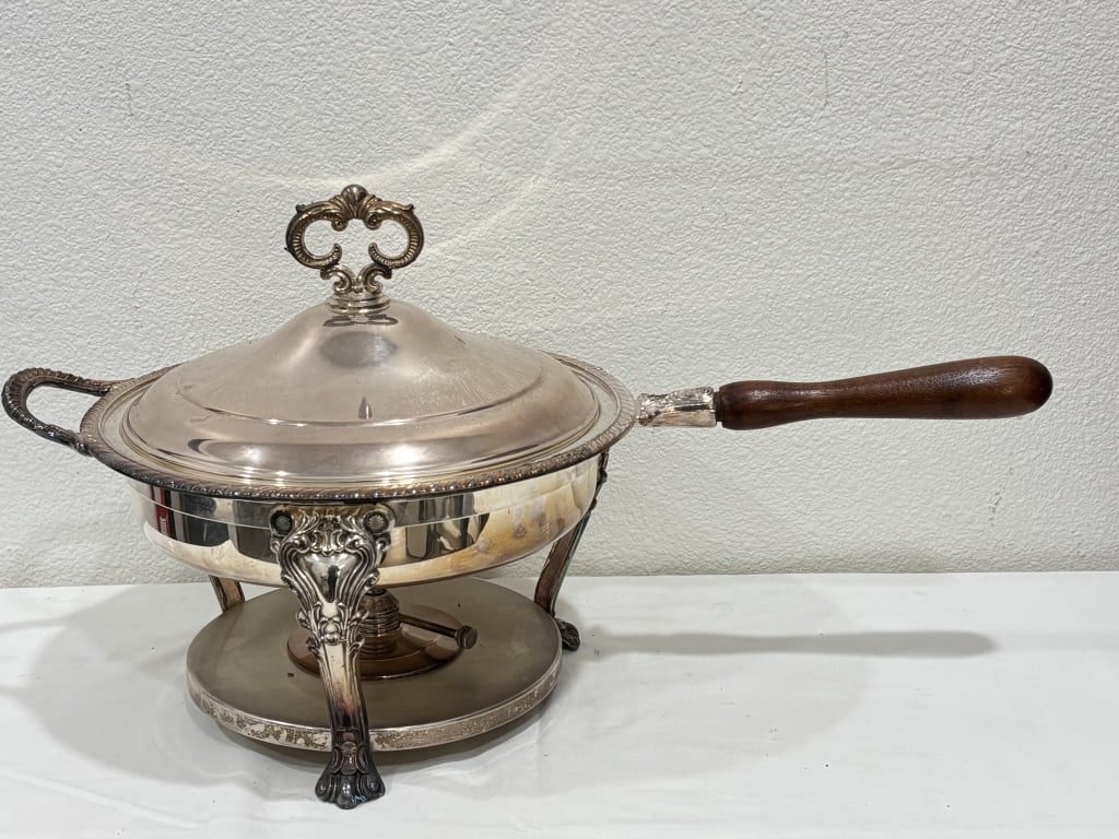B. Rogers Silver Co. Victorian Style Silver-Plated (1 of 6)