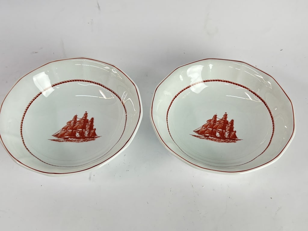 Pr. of Vintage Wedgwood Porcelain Flying Cloud Bow: Pr. of Vintage Wedgwood Porcelain Flying Cloud Bowls, 6in
